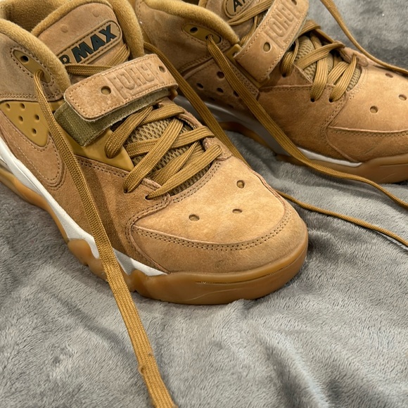 Nike
Air Force Max PRM "Flax" Sneakers (2017) - Picture 2 of 9